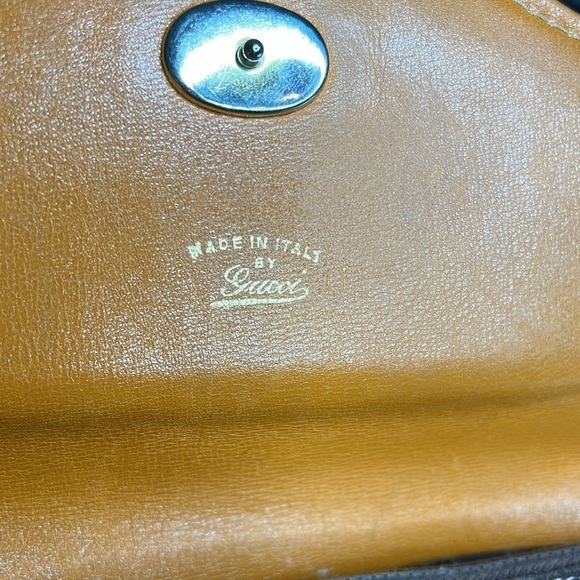 1960’s Gucci Suede and Leather Shoulder with Crossbody Chain Bag - Picture 11 of 16